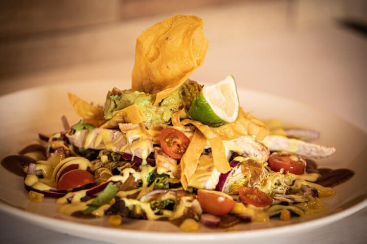 ENSALADA DE POLLO